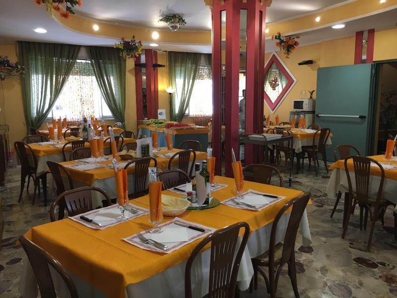 Hotel Picador Римини Екстериор снимка