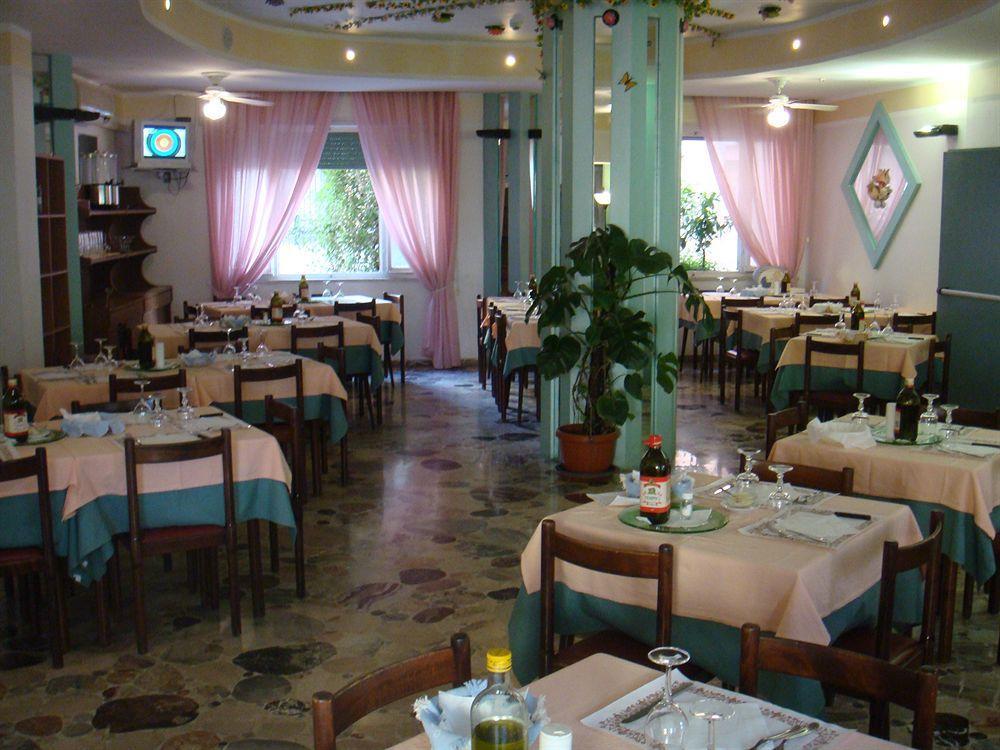Hotel Picador Римини Екстериор снимка